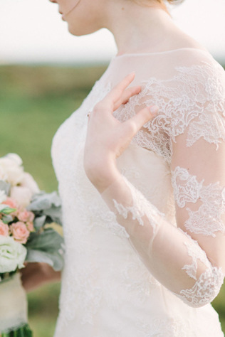 Тренд весны: свадебные платья с фальш-декольте - Ohdress.ru Тренд весны: свадебные платья с фальш-декольте