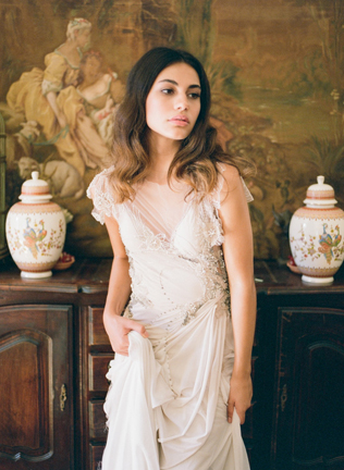 Тренд весны: свадебные платья с фальш-декольте - Ohdress.ru Тренд весны: свадебные платья с фальш-декольте