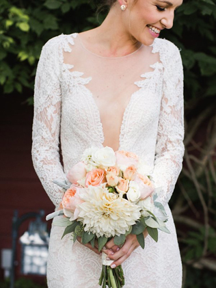 Тренд весны: свадебные платья с фальш-декольте - Ohdress.ru Тренд весны: свадебные платья с фальш-декольте