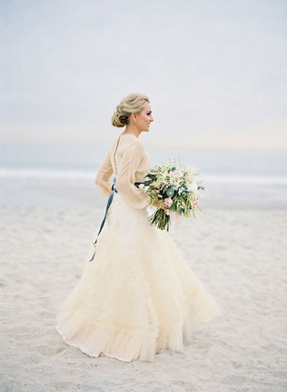 Нежная пастель: выбираем идеальный оттенок платья невесты  