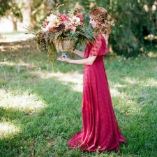 Цвет страсти: 25 красных и бордовых свадебных платьев
