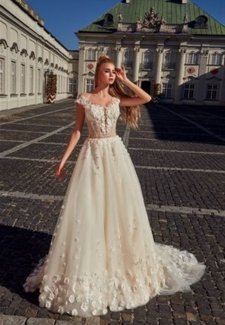 Wedding dress - "Pira"