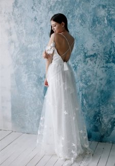 Свадебное платье с пышной юбочкой