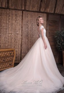 Свадебное платье Долорас со шлейфом