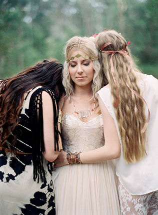 Стиль в деталях: богемный образ невесты - Ohdress.ru Стиль в деталях: богемный образ невесты
