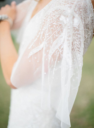 Внимание на детали: свадебные платья с рукавами-крылышками - Ohdress.ru Внимание на детали: свадебные платья с рукавами-крылышками