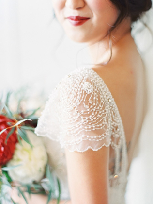 Внимание на детали: свадебные платья с рукавами-крылышками - Ohdress.ru Внимание на детали: свадебные платья с рукавами-крылышками