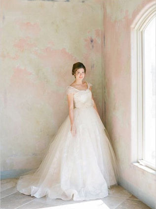 Прочь сомнения! Плюсы и минусы пышного платья для невесты - Ohdress.ru Прочь сомнения! Плюсы и минусы пышного платья для невесты