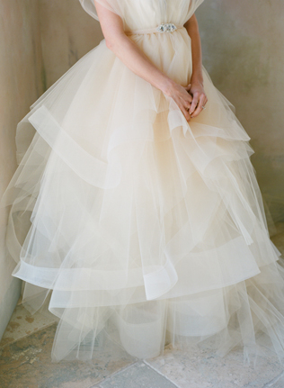 Прочь сомнения! Плюсы и минусы пышного платья для невесты - Ohdress.ru Прочь сомнения! Плюсы и минусы пышного платья для невесты