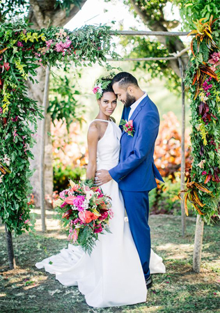 20 воздушных платьев для свадьбы в тропическом стиле - Ohdress.ru 20 воздушных платьев для свадьбы в тропическом стиле