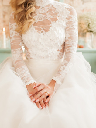 Платье невесты с воротником-стойкой: все за и против - Ohdress.ru Платье невесты с воротником-стойкой: все за и против