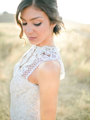 Платье невесты с воротником-стойкой: все за и против - Ohdress.ru Платье невесты с воротником-стойкой: все за и против