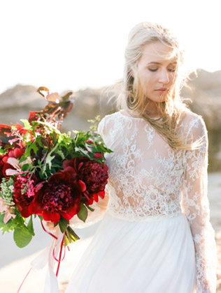 Кому подойдет свадебное платье с вырезом-лодочкой - Ohdress.ru Кому подойдет свадебное платье с вырезом-лодочкой