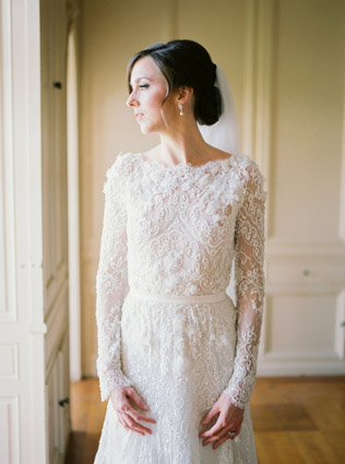 Кому подойдет свадебное платье с вырезом-лодочкой - Ohdress.ru Кому подойдет свадебное платье с вырезом-лодочкой