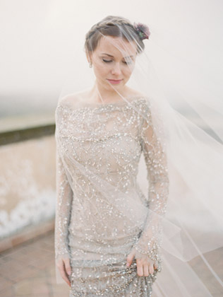 Кому подойдет свадебное платье с вырезом-лодочкой - Ohdress.ru Кому подойдет свадебное платье с вырезом-лодочкой