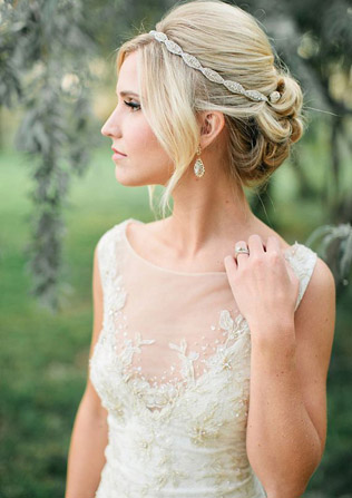 Кому подойдет свадебное платье с вырезом-лодочкой - Ohdress.ru Кому подойдет свадебное платье с вырезом-лодочкой