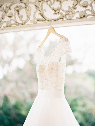 Кому подойдет свадебное платье с вырезом-лодочкой - Ohdress.ru Кому подойдет свадебное платье с вырезом-лодочкой